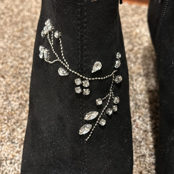 Nanette Lepore suede ankle booties with rhinestone design 10M - Picture 2 of 6